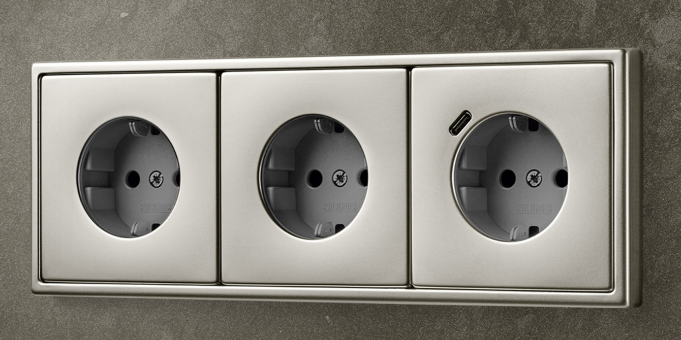 SCHUKO® Steckdosen mit USB bei Elektrotechnik Mank in Lauterbach - Allmenrod